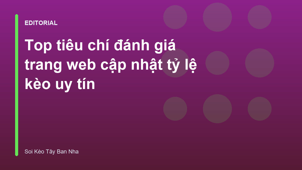 Người chơi đang phân tích bảng tỷ lệ kèo bóng đá trên máy tính